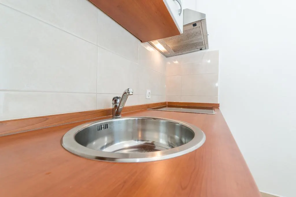 Apartments Brekalo Pakoštane