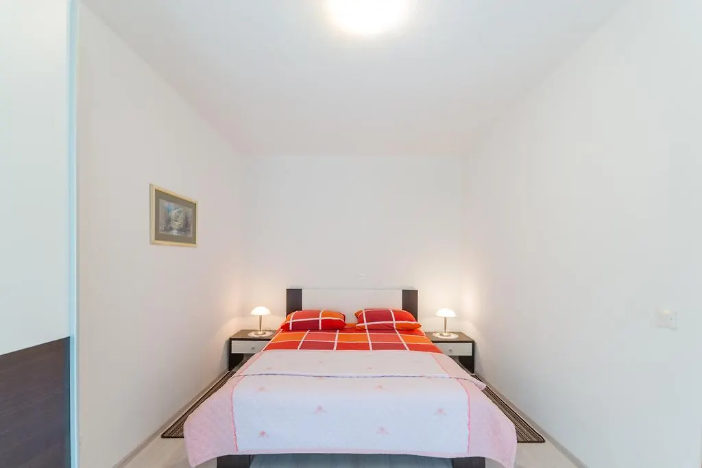 Apartments Brekalo Pakoštane Chorwacja
