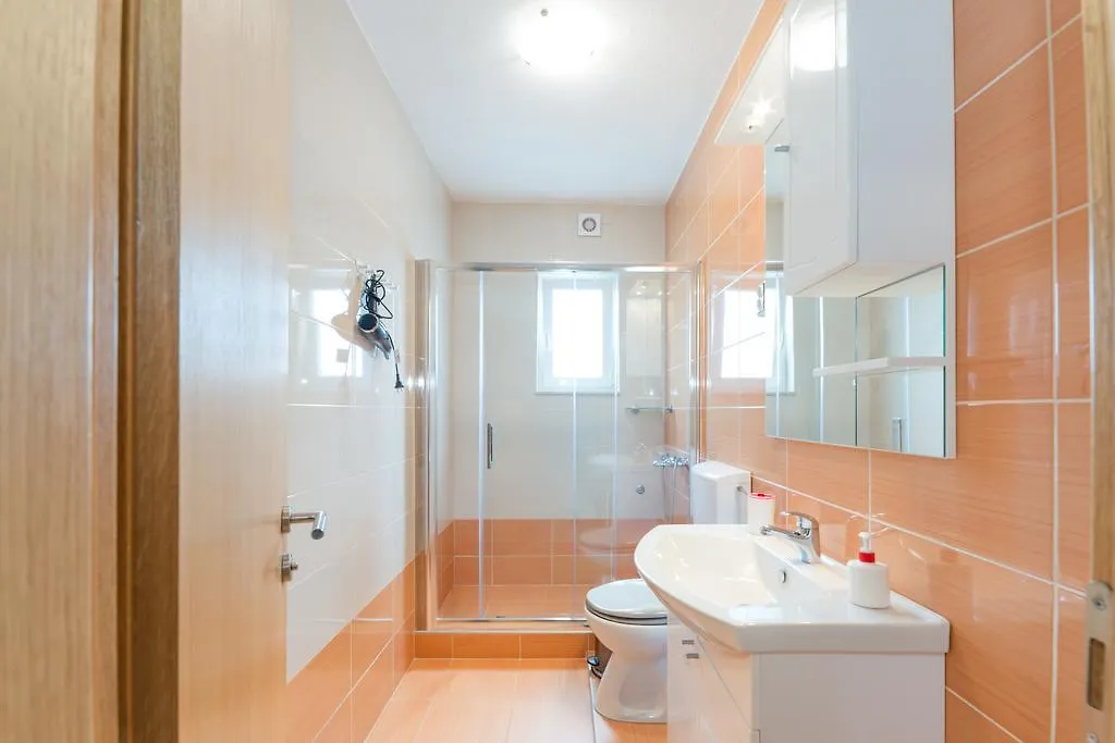 Apartments Brekalo 파코스탄