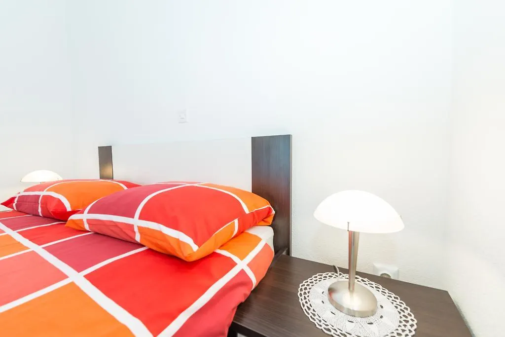 Apartments Brekalo 파코스탄 크로아티아